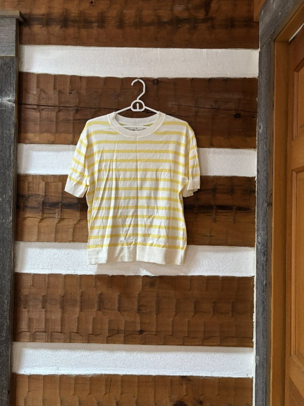Banana Republic Short Sleeve Light Sweater